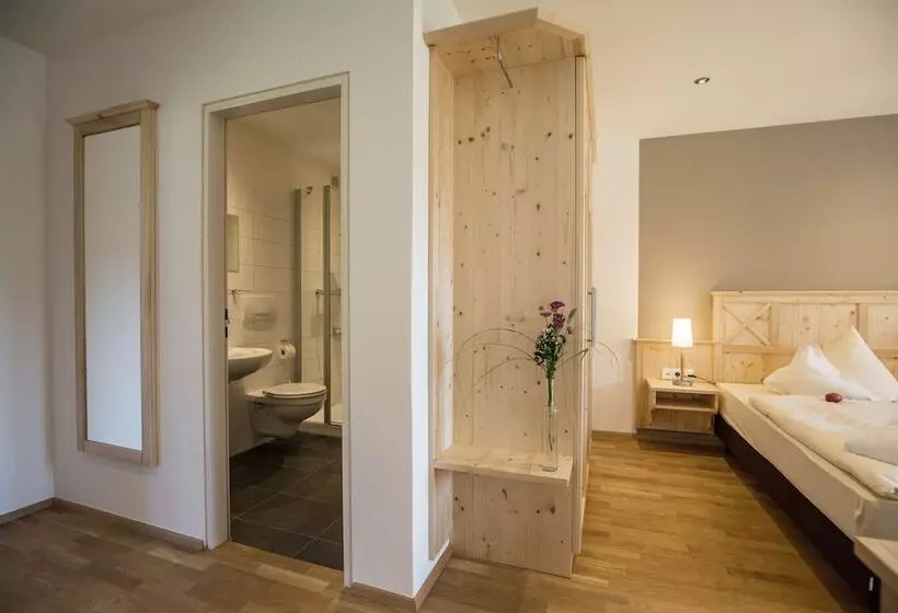 Hotelli Almhof Lässer