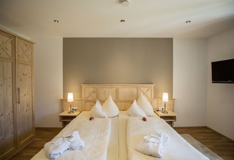 Hotel Almhof Lässer