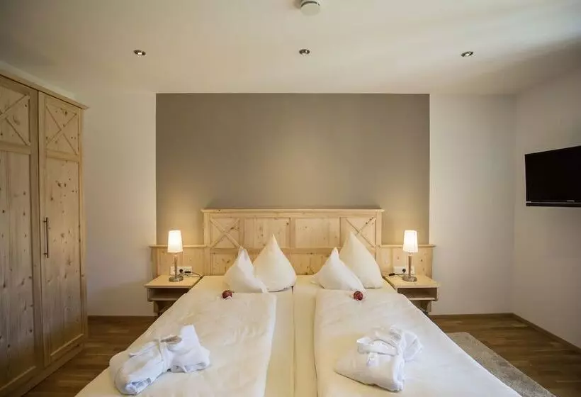 Hotelli Almhof Lässer