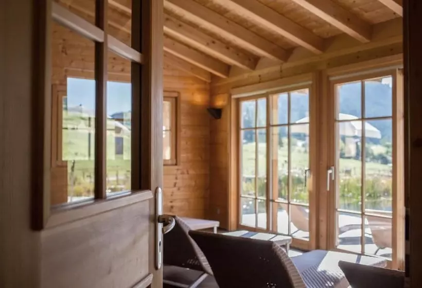 Hotelli Almhof Lässer