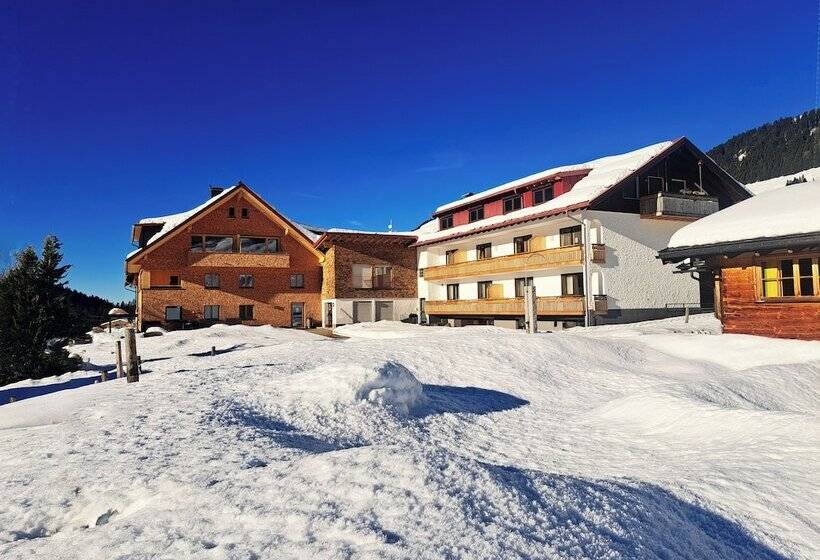 Hotel Almhof Lässer