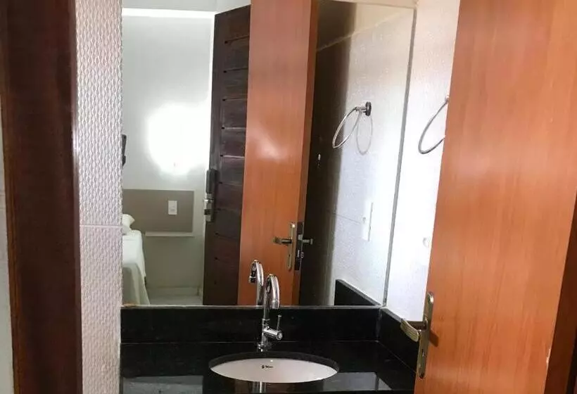 Hotelli Pousada Vila Do Carmo