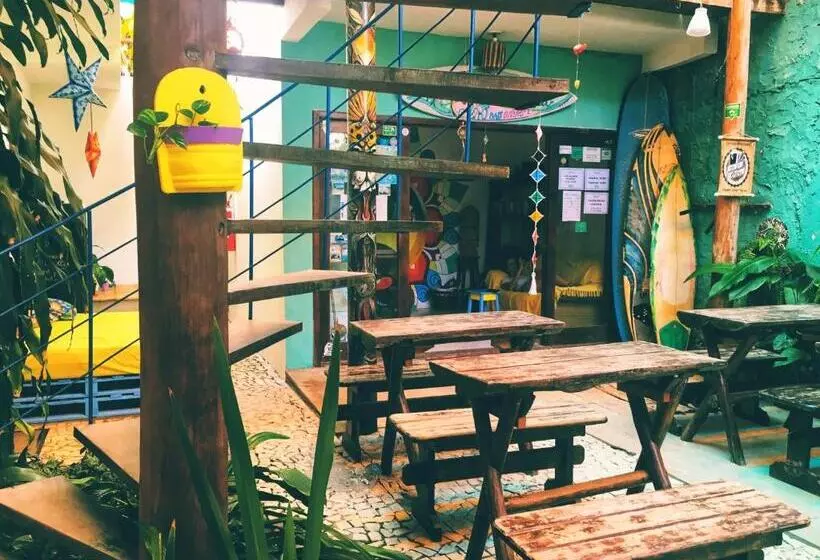 ホテル Buddy S Hostel Itacaré