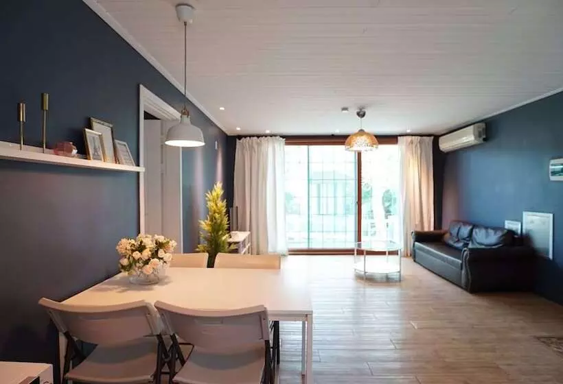 Hotelli Oikos Leisure Pension