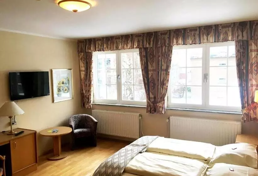 ホテル Restaurant Zum Onkel Jonathan