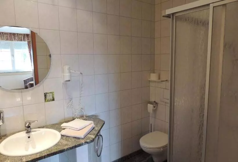 ホテル Restaurant Zum Onkel Jonathan