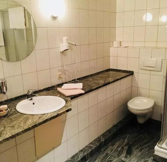 ホテル Restaurant Zum Onkel Jonathan