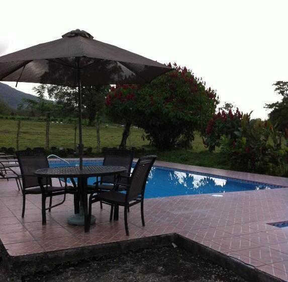 ホテル Villas Vista Arenal