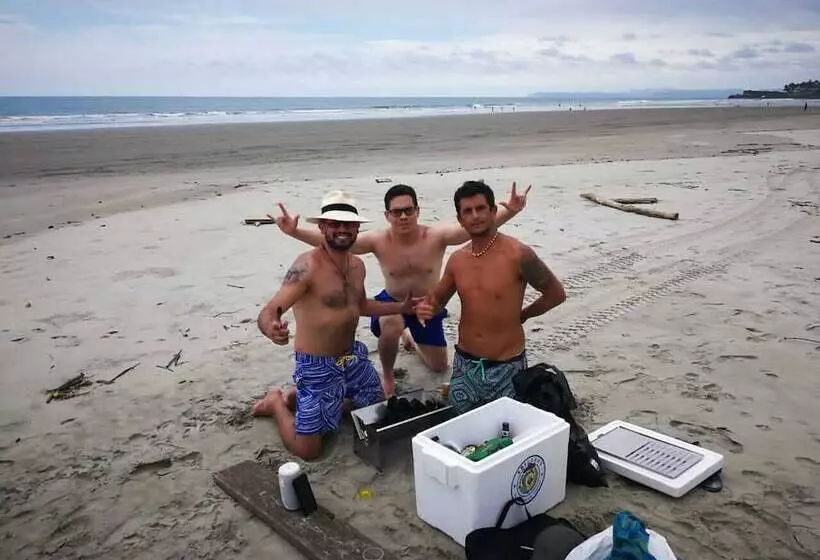 La Facha Hostel Restaurant Surf