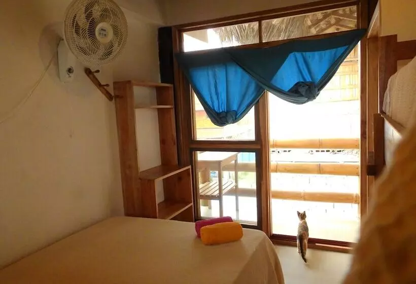 La Facha Hostel Restaurant Surf