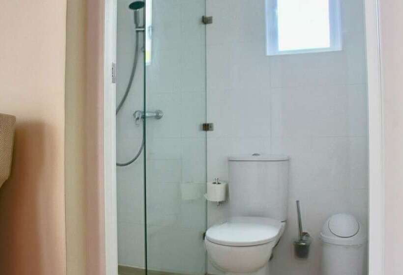 پانسیون Eve's Residence