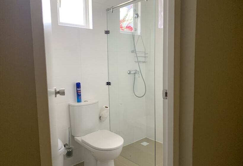 پانسیون Eve's Residence