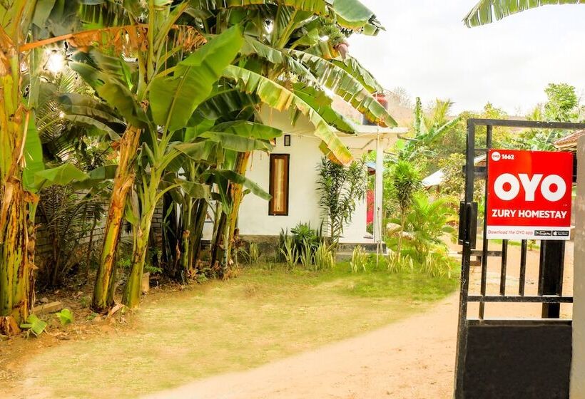 Zury Homestay Hostel