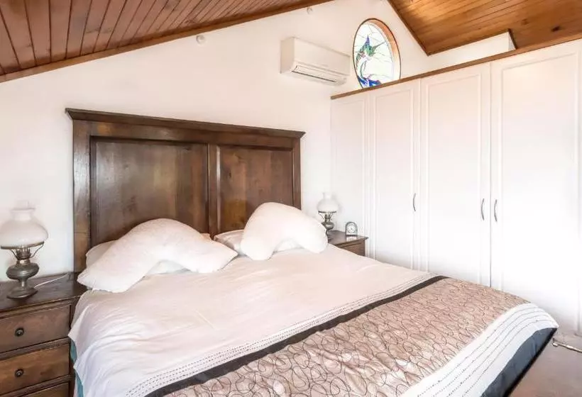 Aamiaismajoitus (B&B) Marlin House