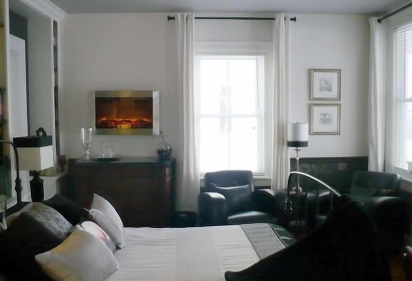 Copper Dreams Bed And Breakfast