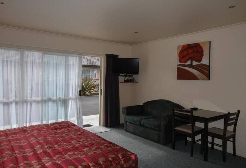 Heritage Court Motel