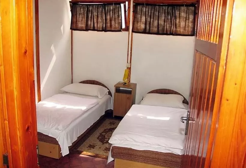 ホテル Balatontourist Vadvirág Kemping