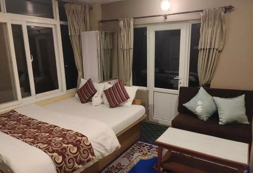 هتل High Ground Inn Sarangkot