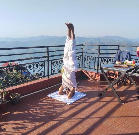 هتل High Ground Inn Sarangkot