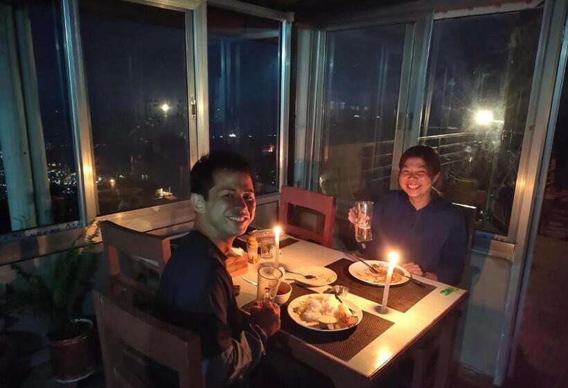 هتل High Ground Inn Sarangkot