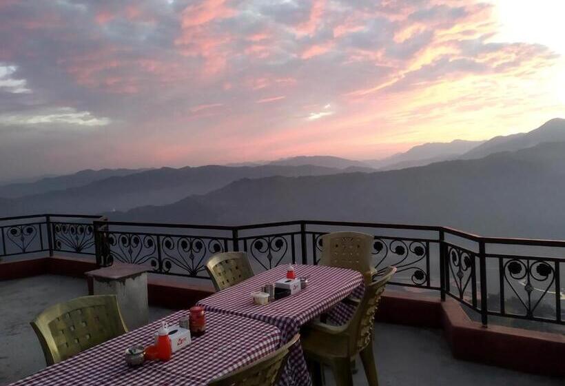 هتل High Ground Inn Sarangkot