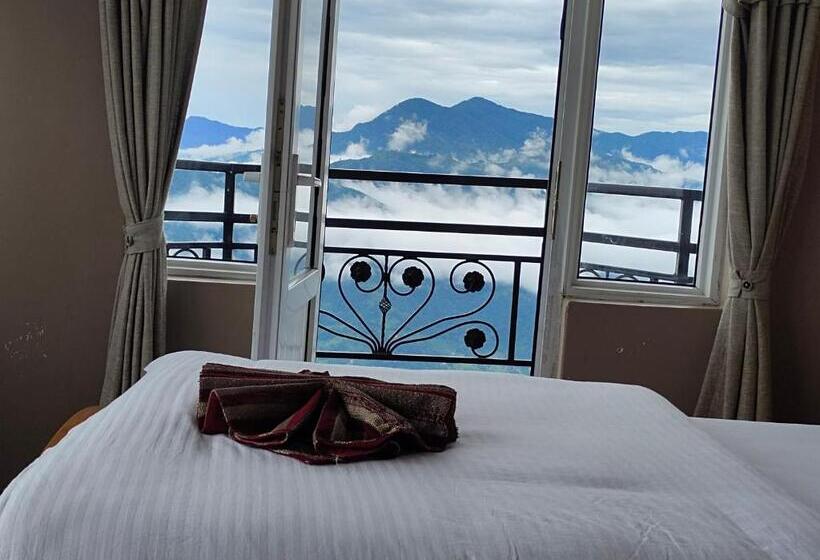 هتل High Ground Inn Sarangkot