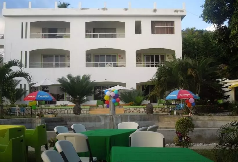 ホテル Kabic Beach Club