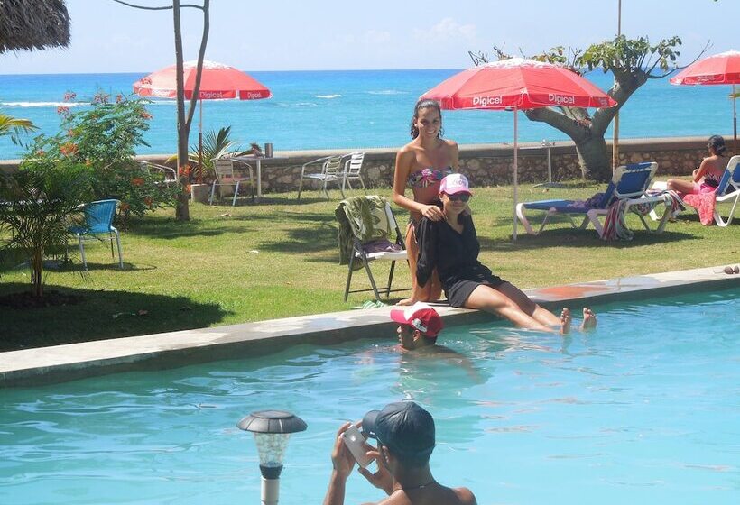 هتل Kabic Beach Club