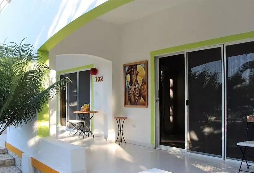 ホテル Kabic Beach Club