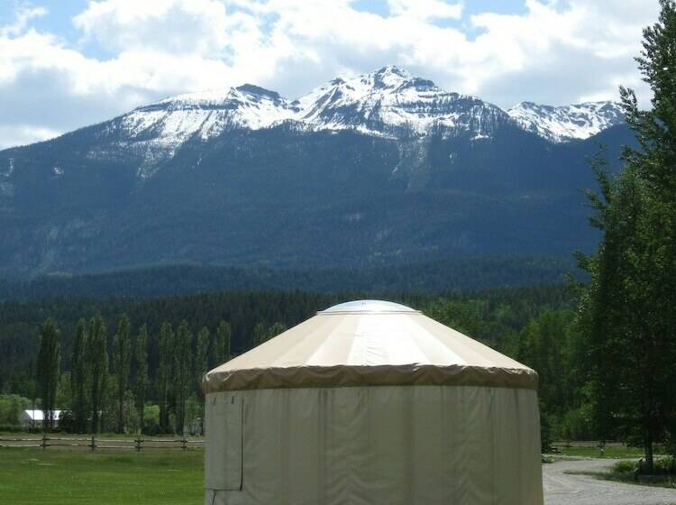 هتل روستایی Golden Eco Adventure Ranch