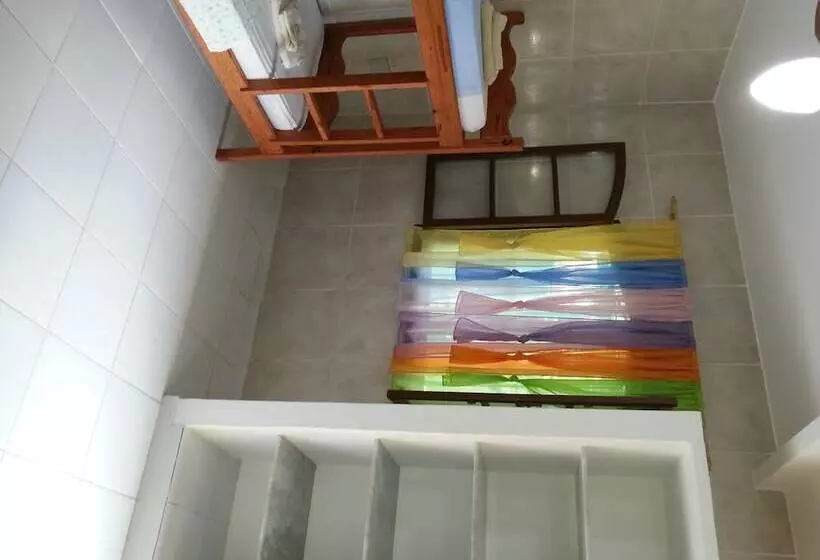 Itaúna Hostel