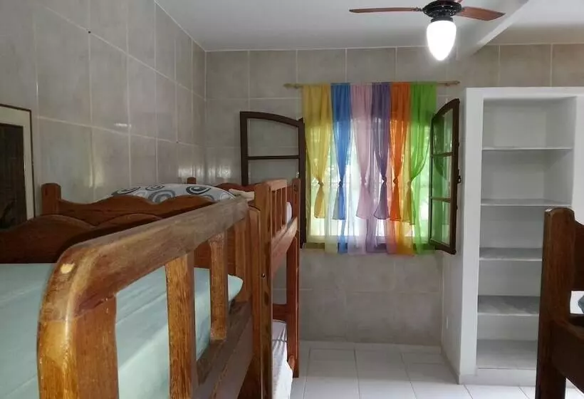 Itaúna Hostel