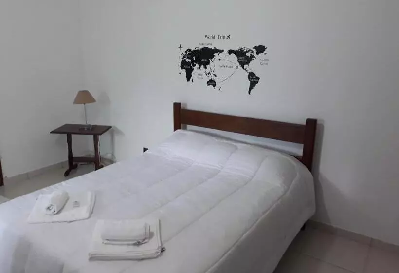 Itaúna Hostel