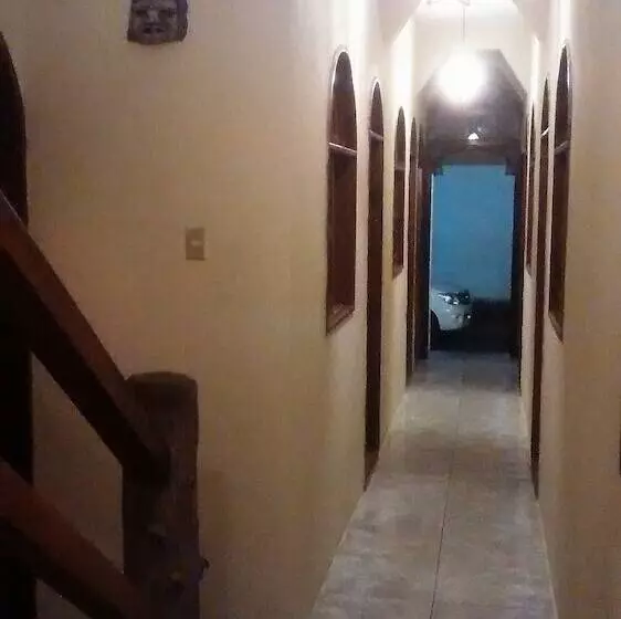 La Casa Del Lacandon   Hostel