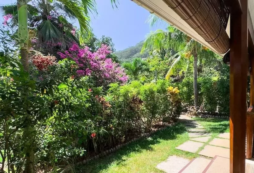 پانسیون Cocotier Du Rocher