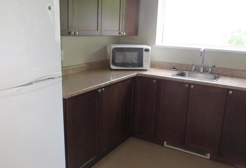 Residence & Conference Centre Brockville