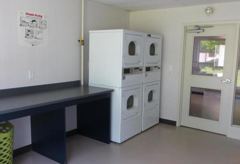 Residence & Conference Centre Brockville