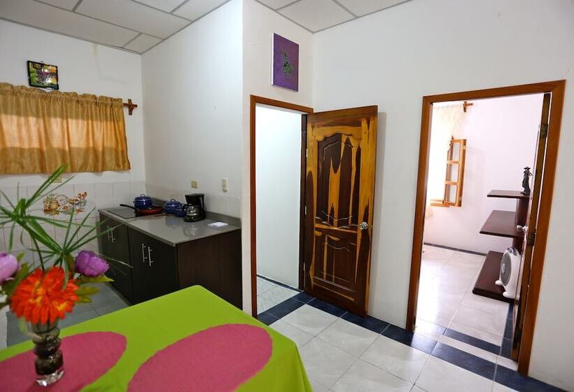 The Galapagos Pearl B&b