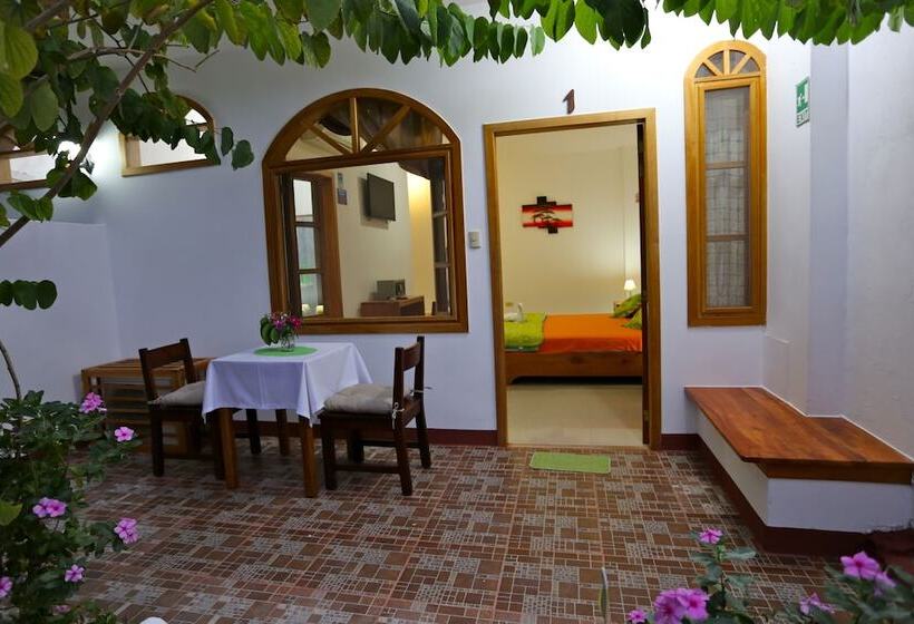 The Galapagos Pearl B&b