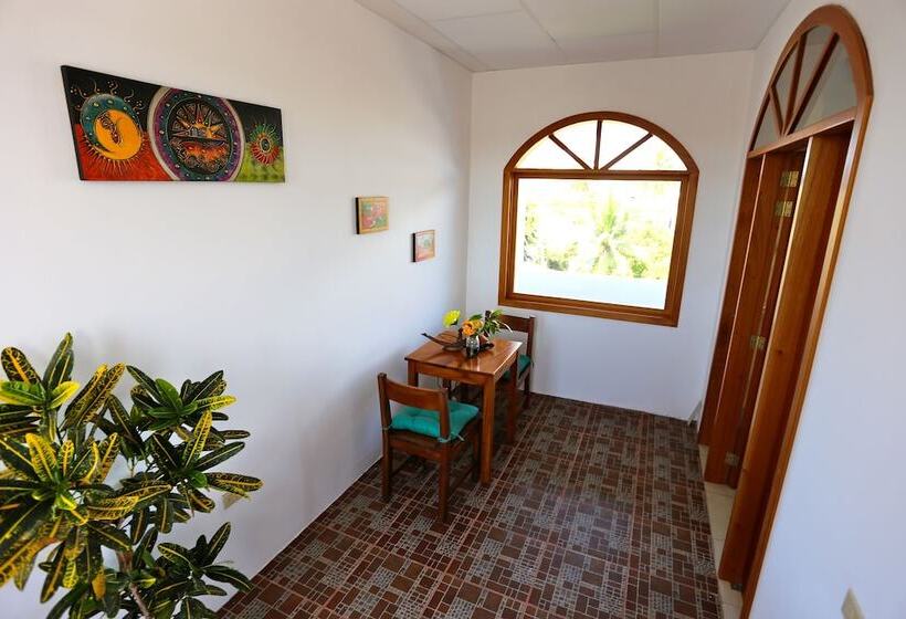 The Galapagos Pearl B&b