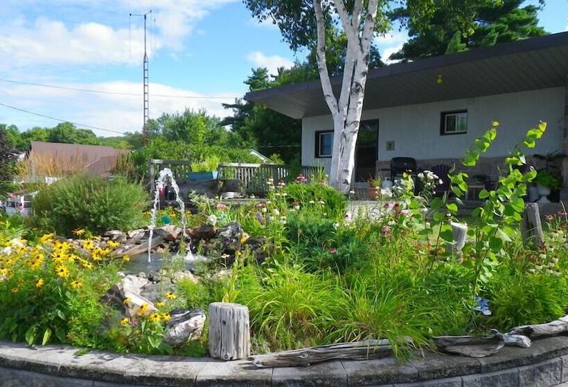 Town & Country Motel