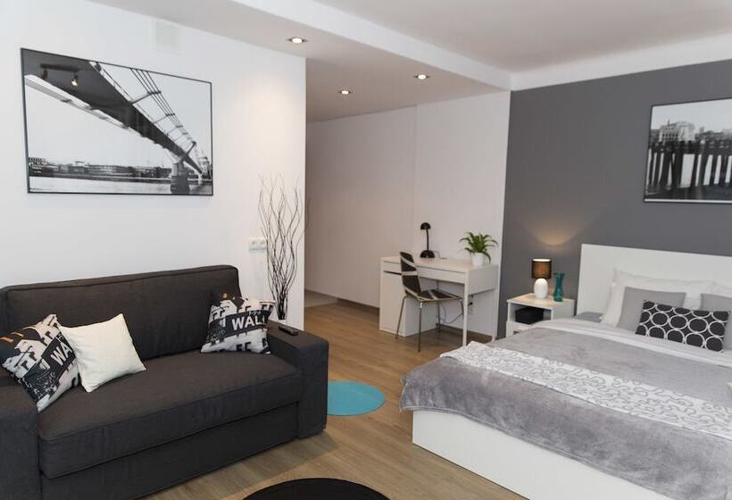 Warsawrent Apartamenty Centralna