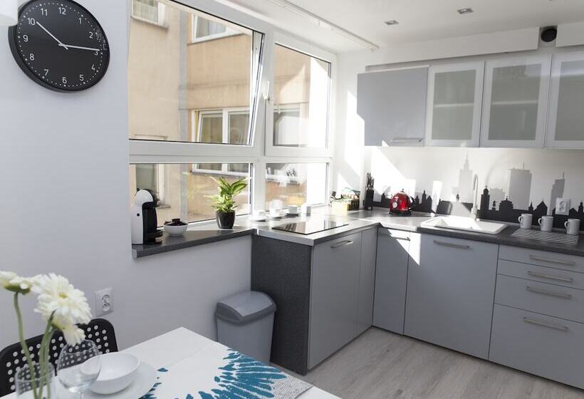 Warsawrent Apartamenty Centralna