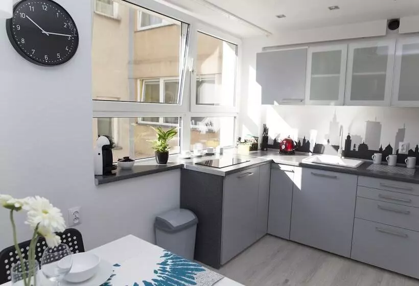 Warsawrent Apartamenty Centralna