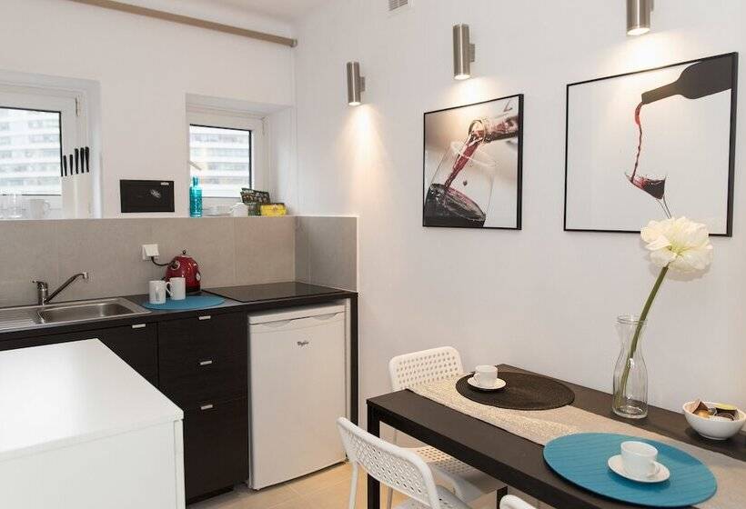 Warsawrent Apartamenty Centralna