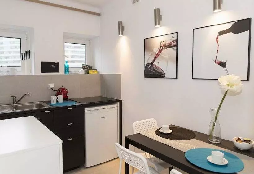 Warsawrent Apartamenty Centralna