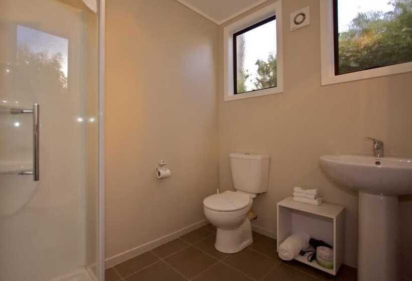 הוסטל Alpine Motel