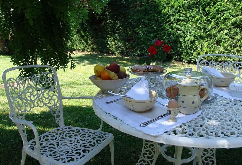 مبيت وإفطار Il Casale