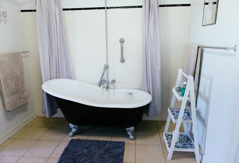 Blackwattle Farm B&b And Farm Stay