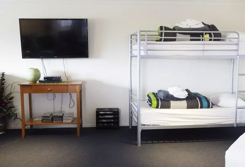 Haast River Motels & Holiday Park